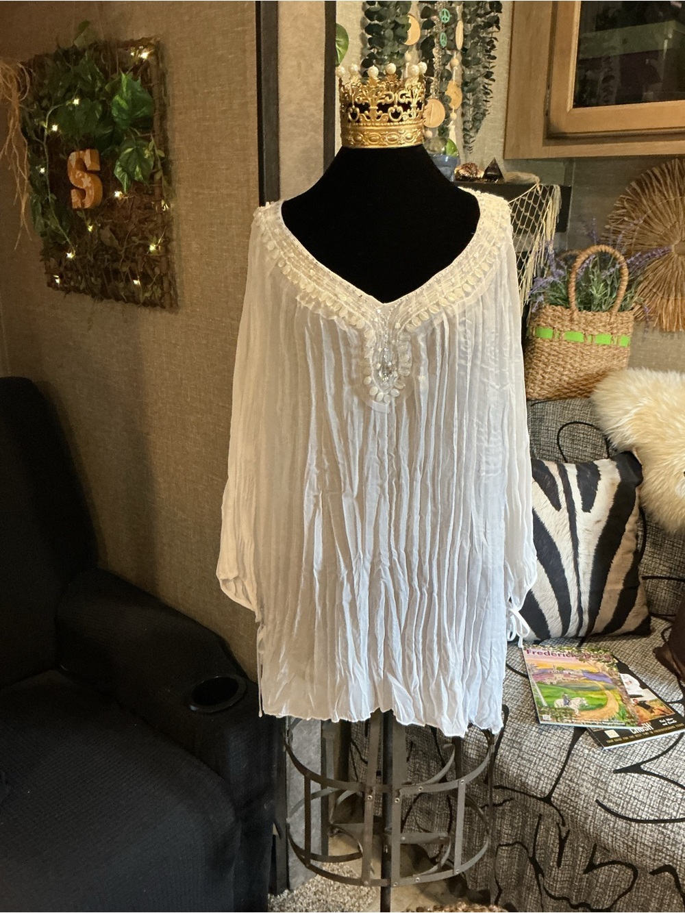 Jaipur White Embellished V-Neck Women's Peasant Tunic XL